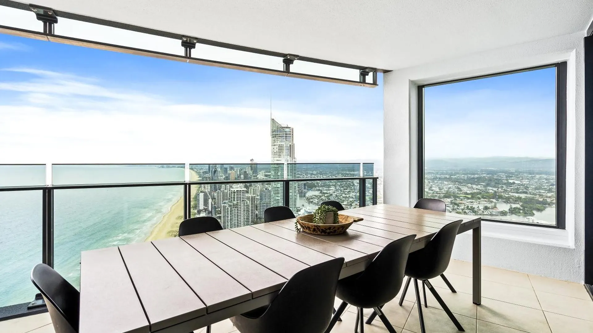Soul - 3 Bedroom Sky View Unit - Q Stay Gold Coast Australia